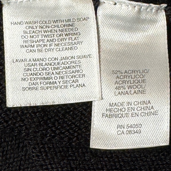 Nine West Black V-Neck Button-Front Sweater Cardigan Sz. Large - Picture 4 of 9